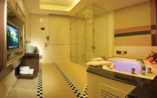 Spring Breeze Boutique Motel