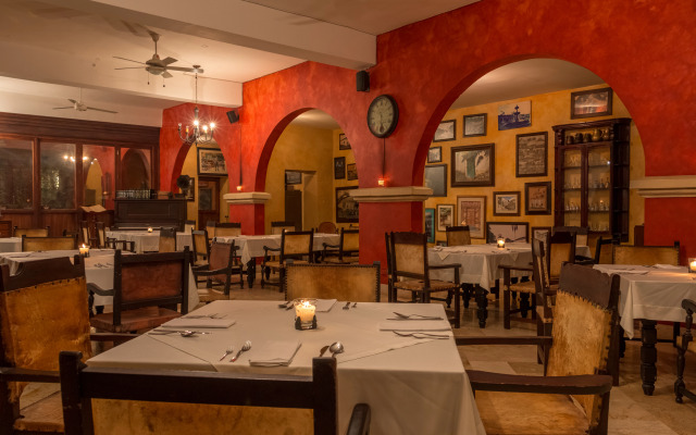 Hotel Mariscal Robledo