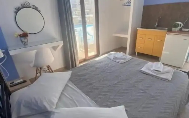 Stella Nomikou Apartments