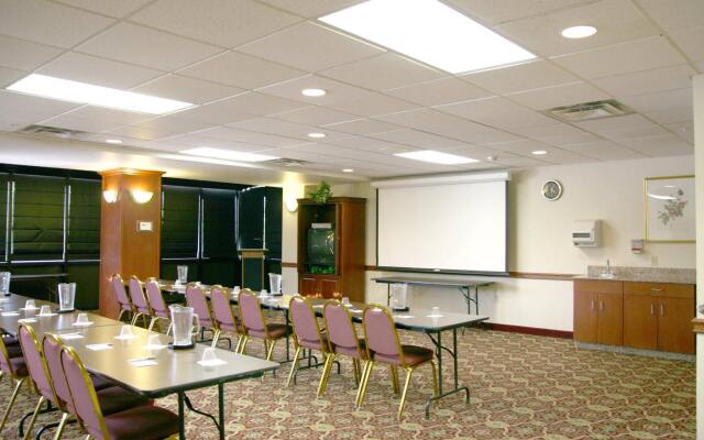 Hampton Inn New Philadelphia