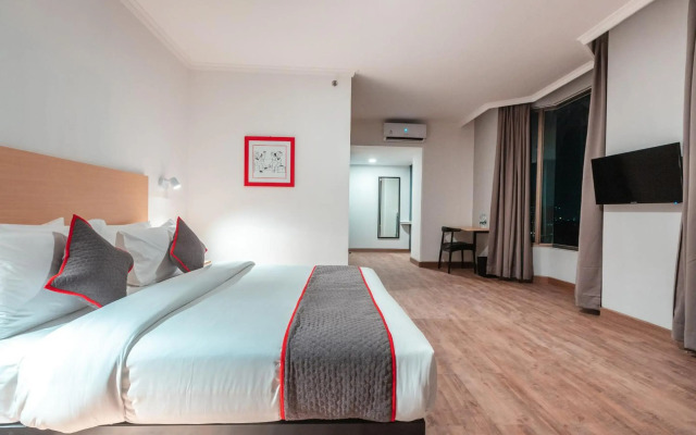 Super OYO Townhouse 2 Hotel Gunung Sahari