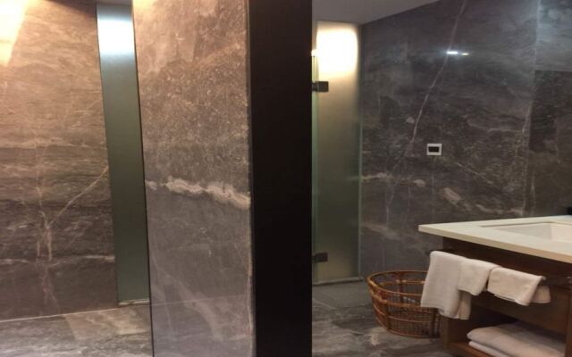 Easco Hotel