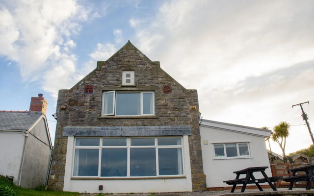 YHA Port Eynon