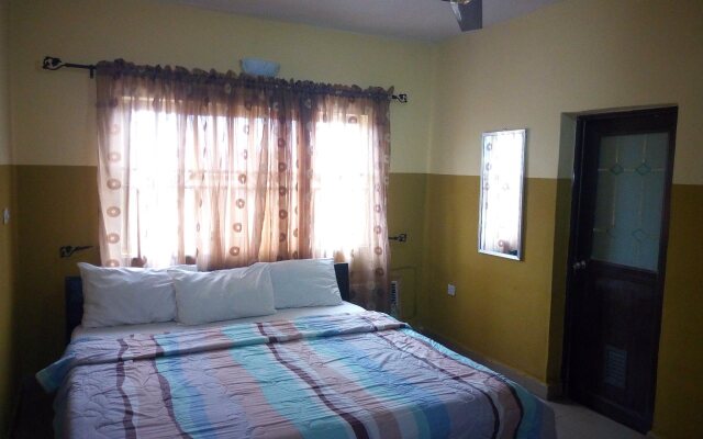 Peak Olam Suites