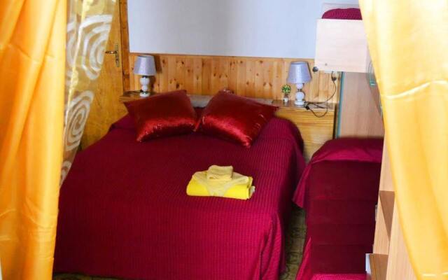 Amalfi Coast Room