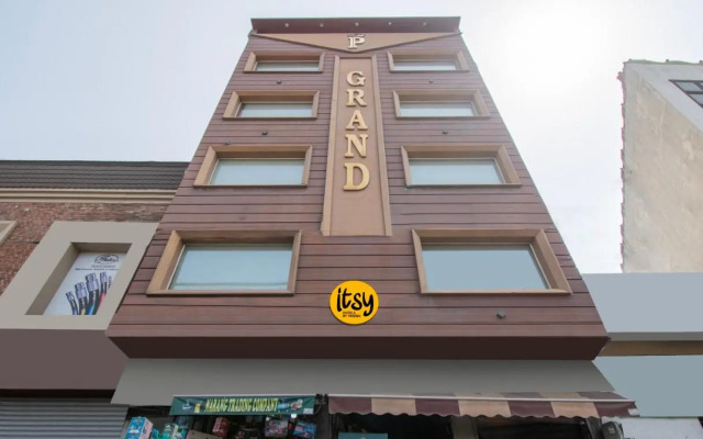 Itsy Hotels P Grand