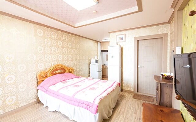 Namhae Haeoreum Pension