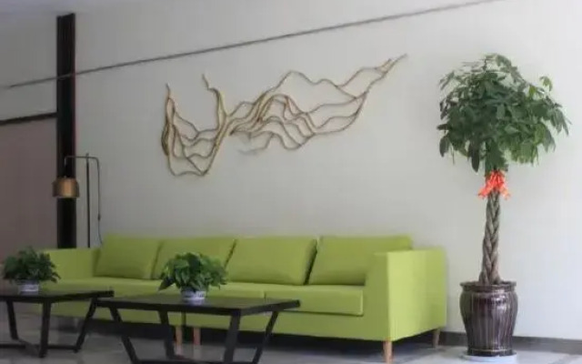 Jinjiang Inn Fashion Hotel (Zhenjiang Dagang Pingchang Road Branch)
