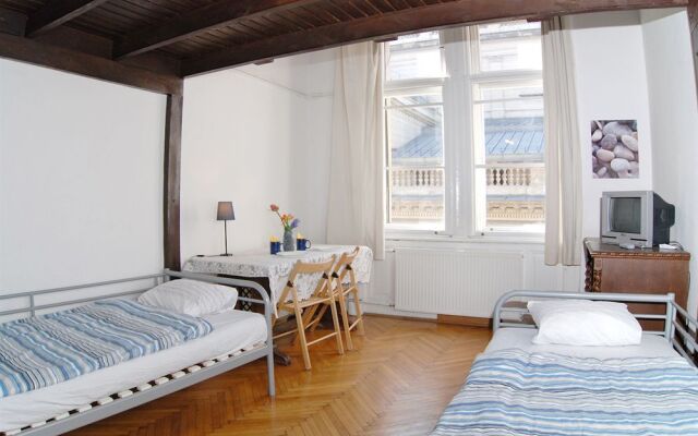 Opera Apartments