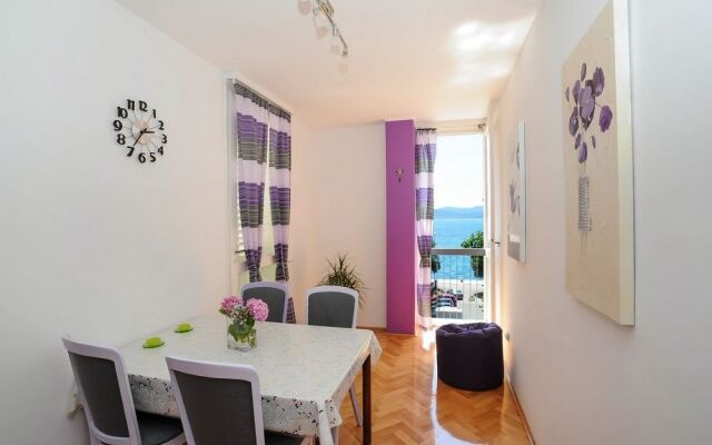 Feel Center Apartments.
