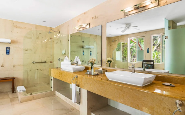 HOLT Grand Miramar Residences