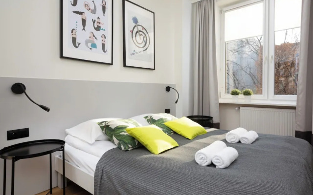 Family City Center Apartments by Renters