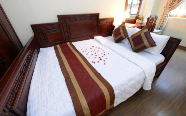 Little Hanoi Hotel