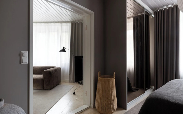 Stylish 1BR Apt. in Historic Area