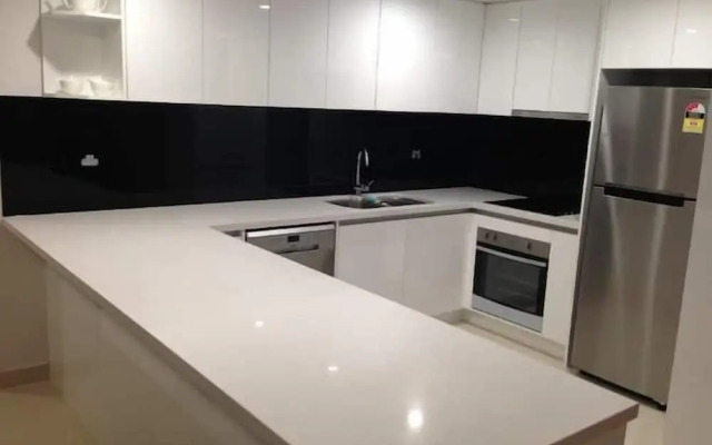 Peninsula Resort - Private Apartments