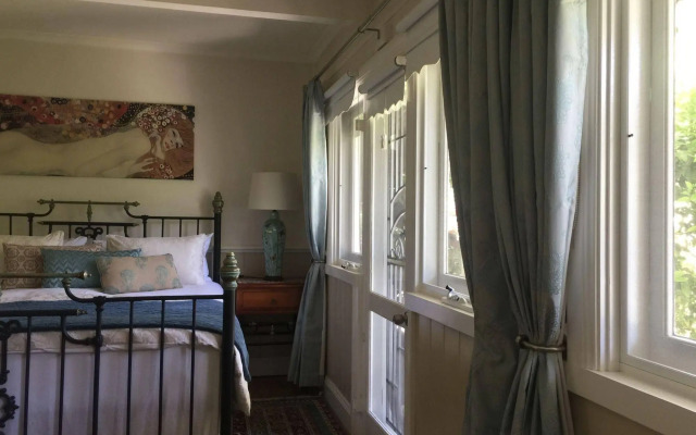 Brentwood Accommodation