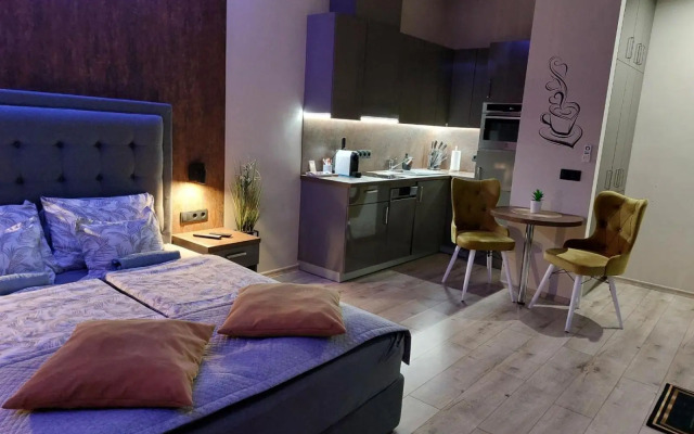 Silver Dawn Apartments