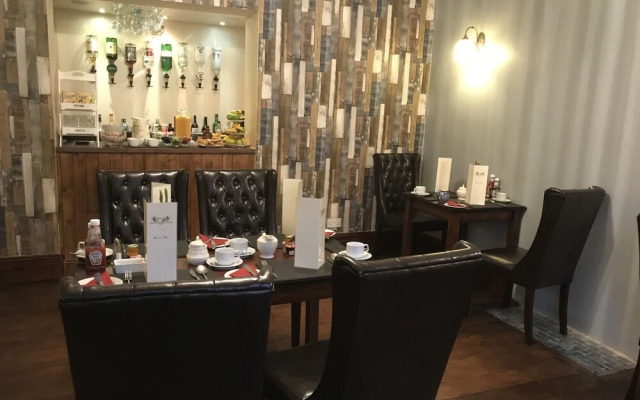 Clifton Villa Guest House