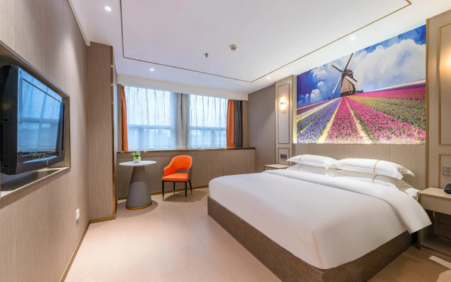 Calvin Hotel