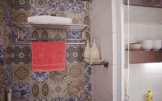 NQ Vintage House