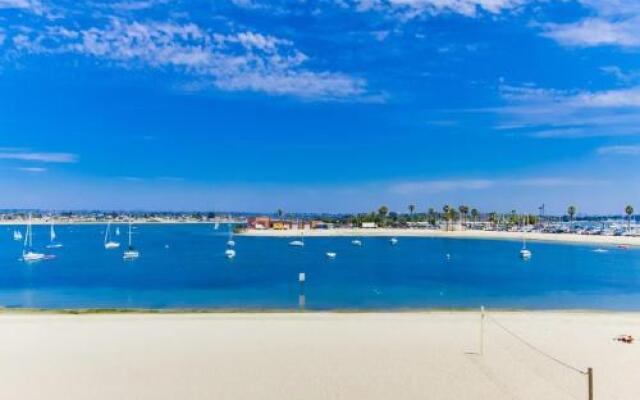 Waterfront Getaway 7 Townhouse