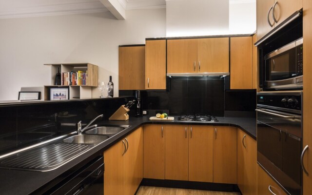 Redfern 2 Bedroom 2 Bathroom Apt With Netflix