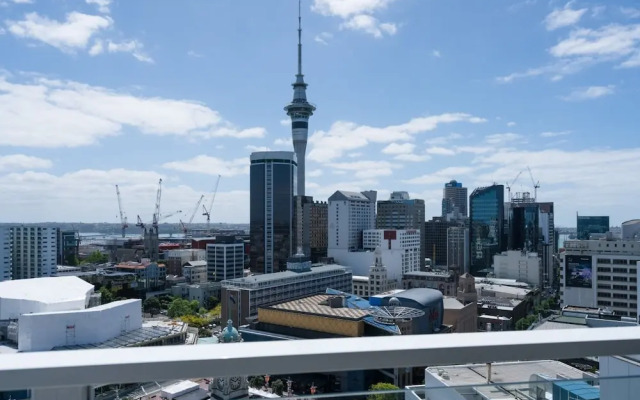Luxury Sea View 2 Bedroom Apartment