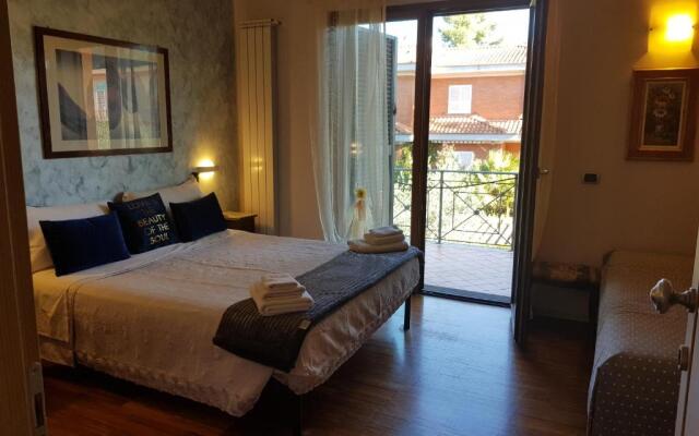 Aurelia Garden Gold Bed & Breakfast