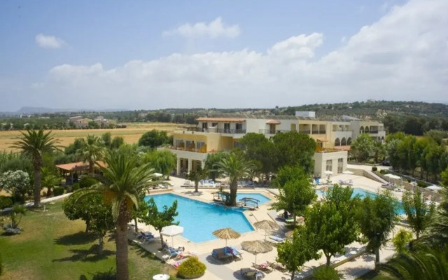 Maravel Apartments