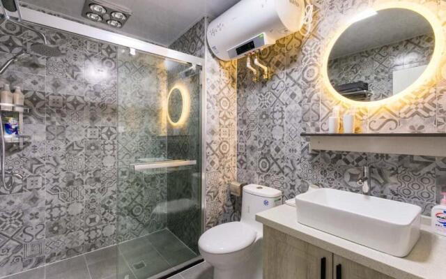 Wuhan Wuchang·Happy Valley· Locals Apartment 00121930