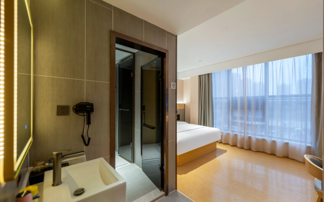 GreenTree Inn Express Hotel (Xi'an Beichen Avenue)(格林豪泰智选酒店（西安北辰大道店）)