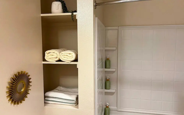 Boho Style Home LA -free Parking 10 Min To Cedars