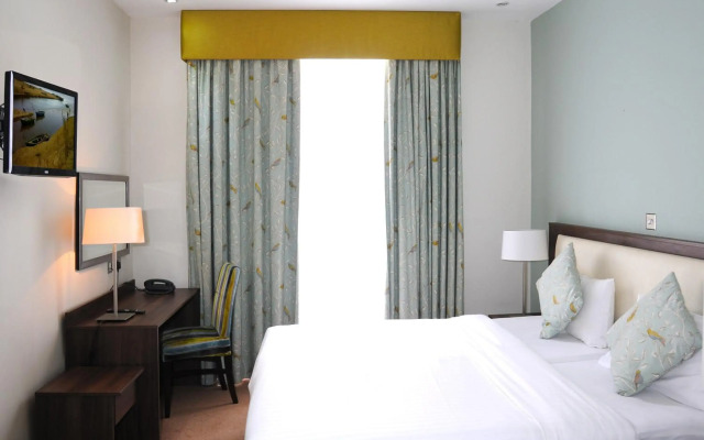 The Park City Grand Plaza Kensington