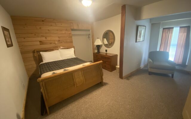 Foggy Mountain Lodge