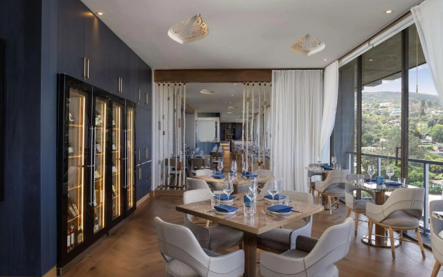 Hotel La Jolla, Curio Collection by Hilton
