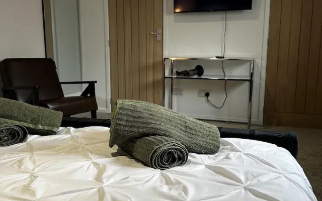 Entire Apartment Super King Bed Close To Town