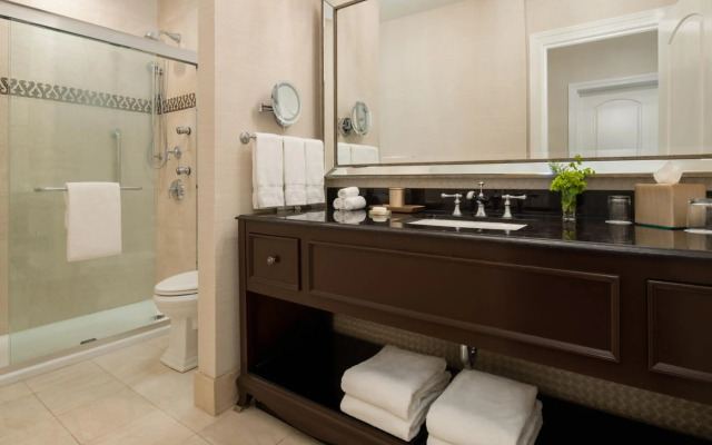 The Roosevelt New Orleans, A Waldorf Astoria Hotel