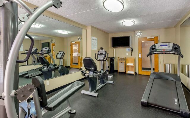 Spark by Hilton Roanoke Civic Center