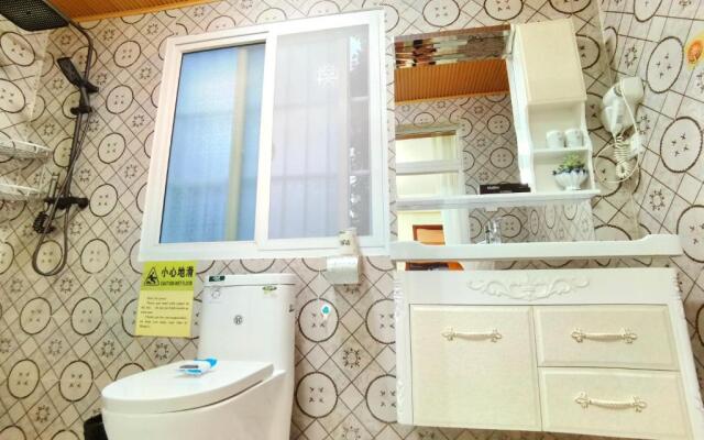 Mama Naxi Guesthouse