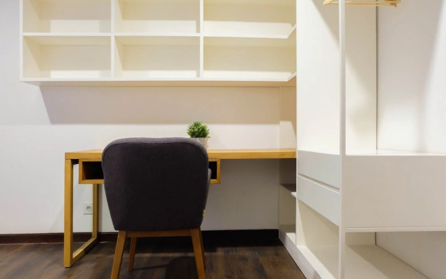 Spacious Elegant 3br Veranda Residence @ Puri Apartment