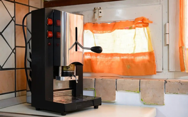 Via M Guadagno n 32 in Napoli