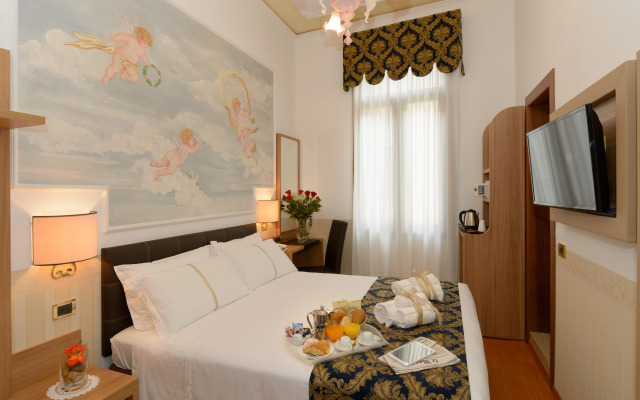 Unahotels Ala Venezia - Adults Only