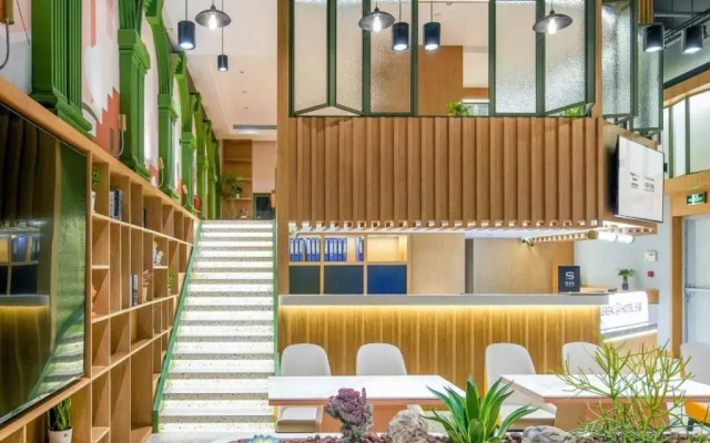 Xiamen Airport SM City Plaza Yunrui@Hotel