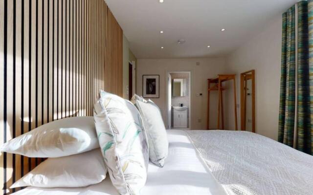 The Oxford Lodge six bedroom Oxford home