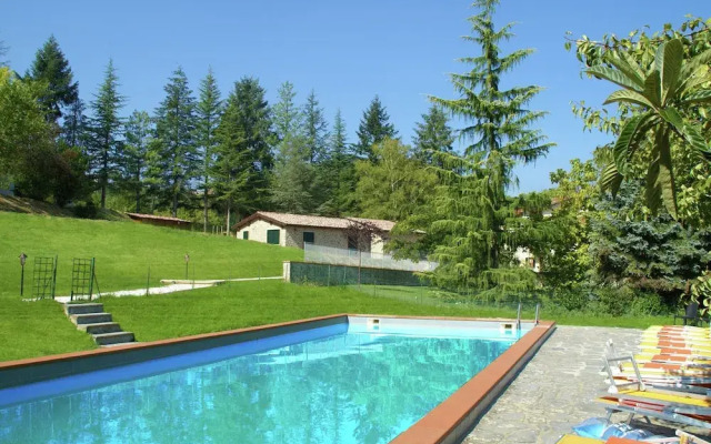 Scenic Home in Camporgiano With Swimming Pool