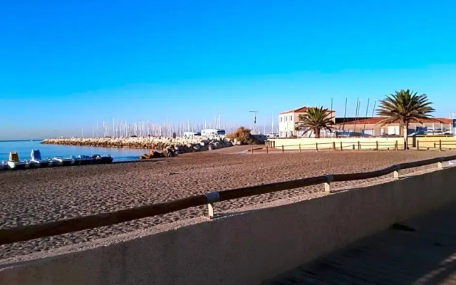 Hotel Restaurant Calypso, à 10 m de la plage