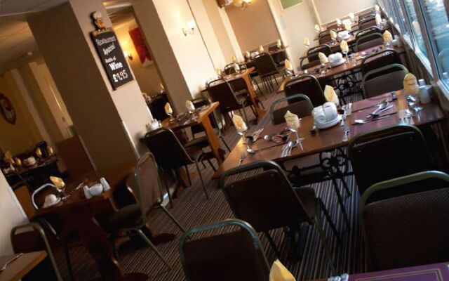 Harbour Hotel