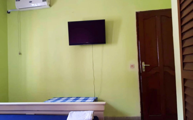 One bedroom appartement with balcony and wifi at Douala