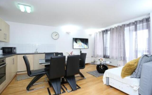 Gorgeous 2 Bathroom Woolwich