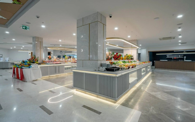 İz Flower Side Beach Hotel